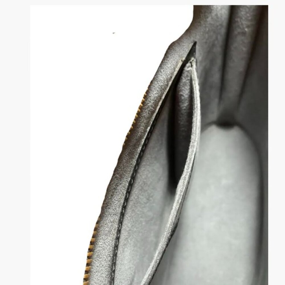 Louis Vuitton Epi Saint Jacques PM Vintage Handbag with COA Very Good Condition - Picture 10 of 15